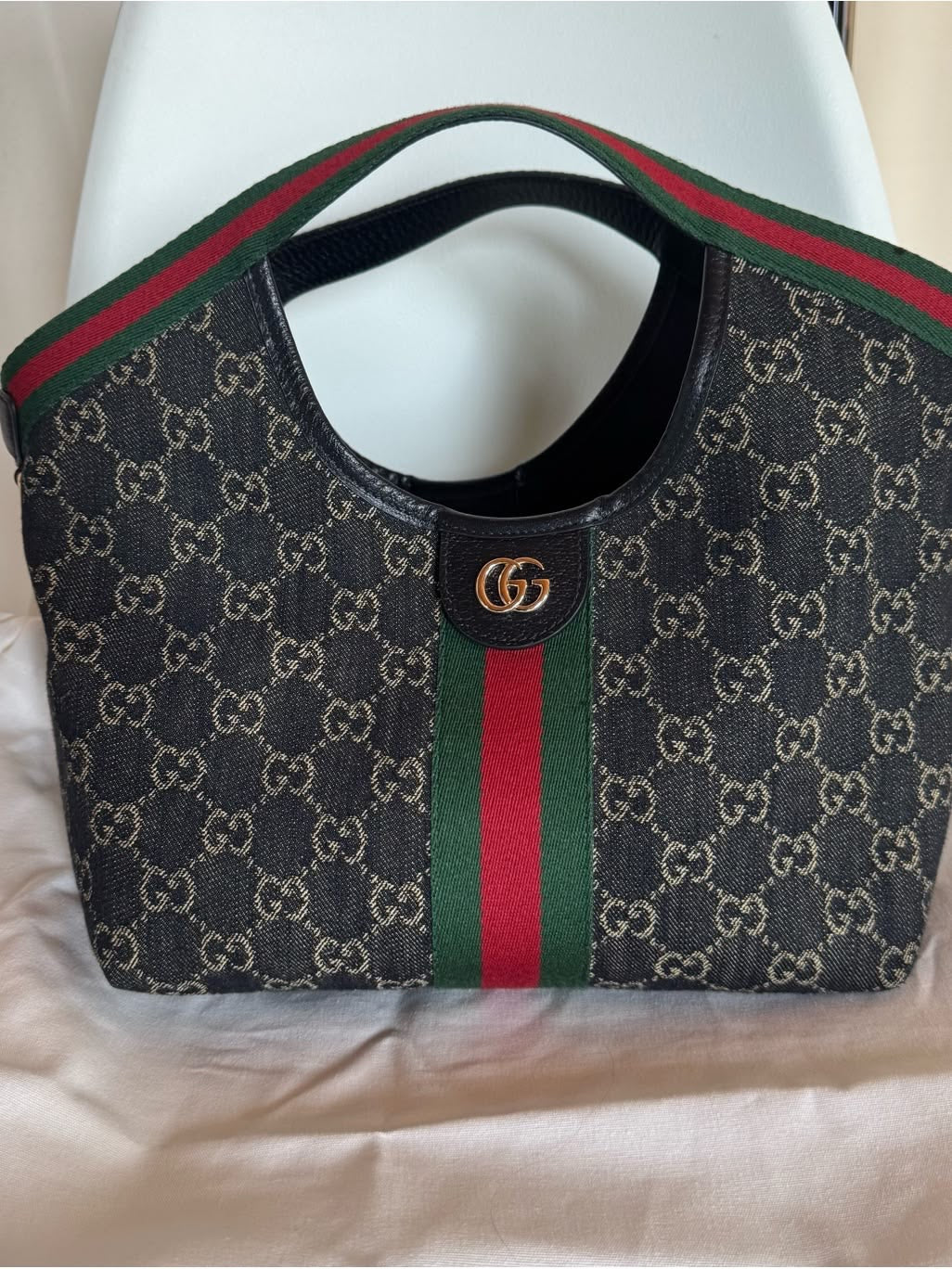 GUCCI Gigleo Handbag (PRE-ORDER ITEM)