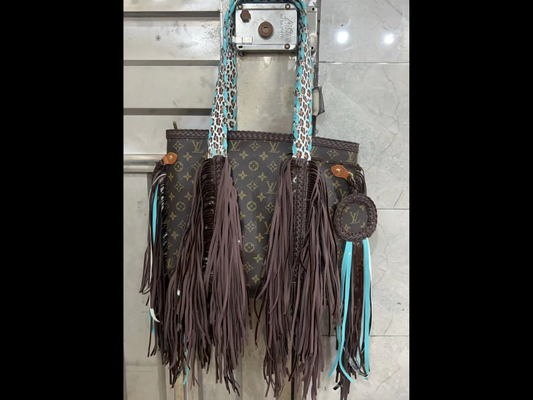 🤎🩵 The Turquoise Trail Fringe Tote 🩵🤎