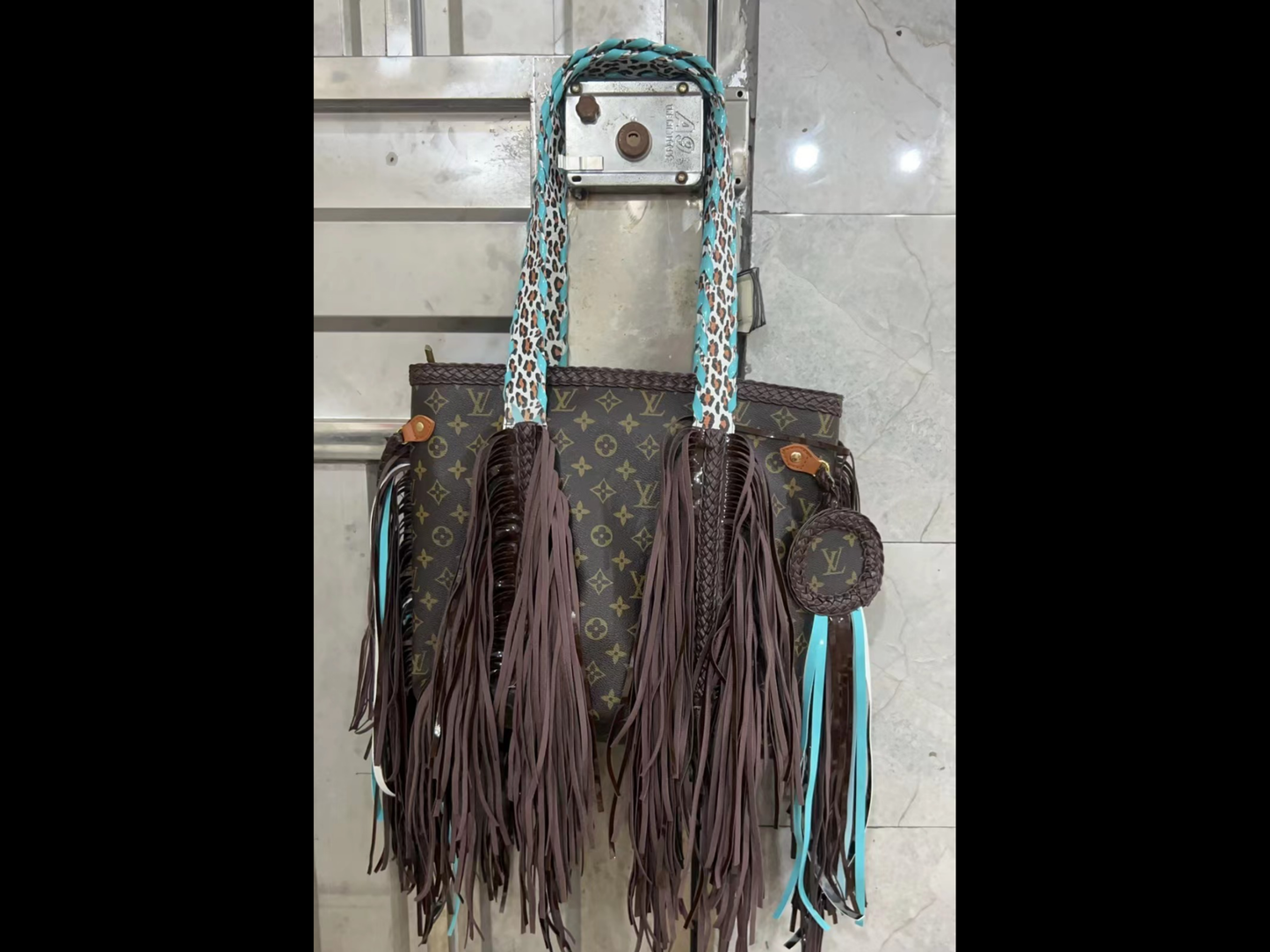🤎🩵 The Turquoise Trail Fringe Tote 🩵🤎